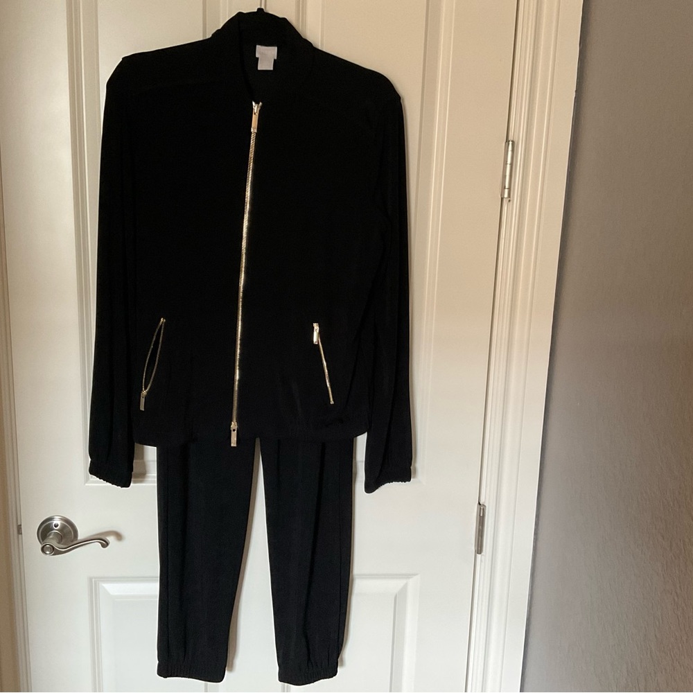 SALE!! Chico’s Travelers luxe zip cardi and jogger set